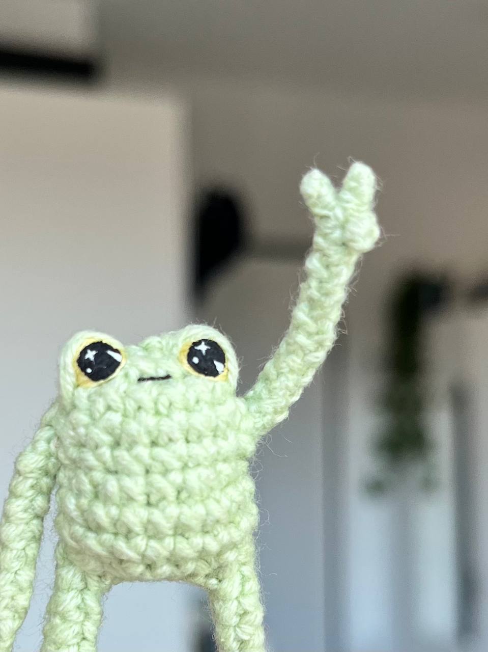 Small light green frog